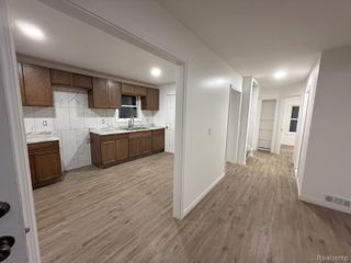 7805 Faust Avenue, Detroit, MI 48228