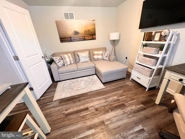 209 PULASKI AVE, Blackwood, NJ 08012