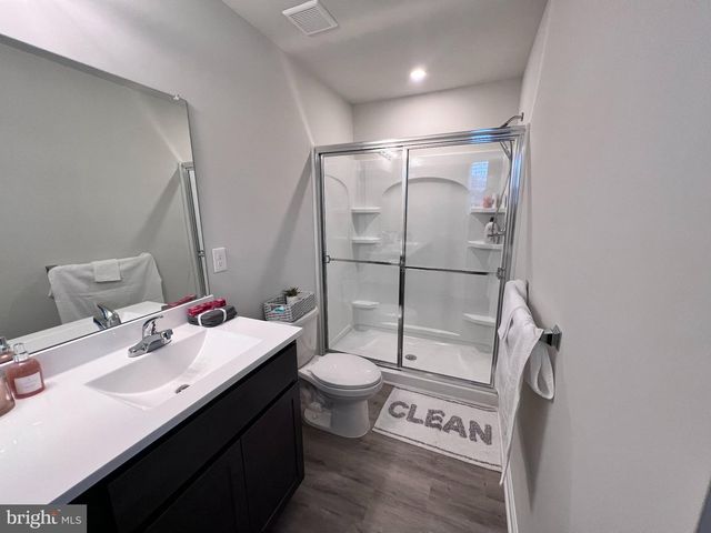 209 PULASKI AVE, Blackwood, NJ 08012