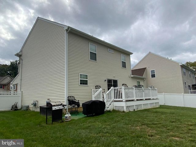 209 PULASKI AVE, Blackwood, NJ 08012