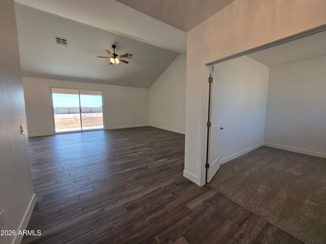 9373 W SANDSTONE MOUNTAIN Drive, Casa Grande, AZ 85194