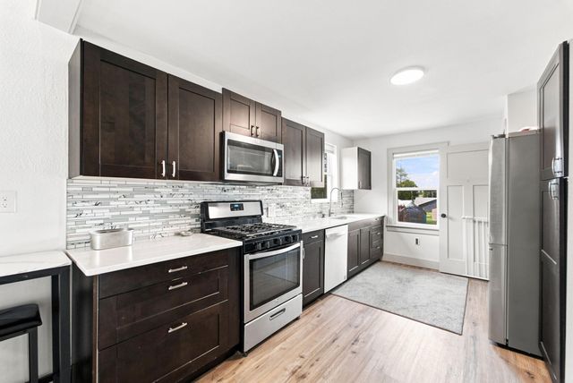 1207 6Th Street, Grundy Center, IA 50638