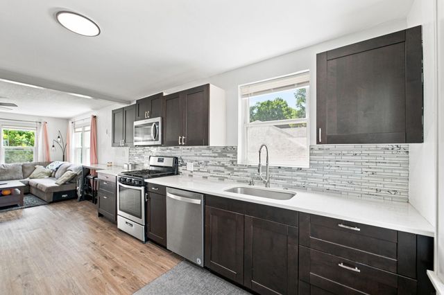 1207 6Th Street, Grundy Center, IA 50638