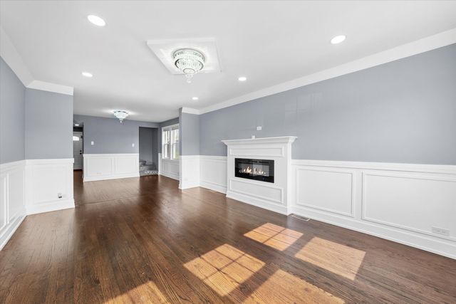 9443 S Racine Avenue, Chicago, IL 60620