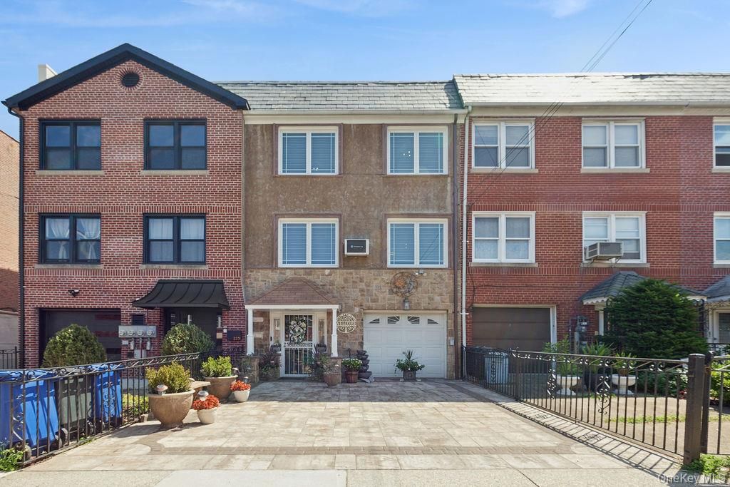 2233 47th Street, Astoria, NY 11105