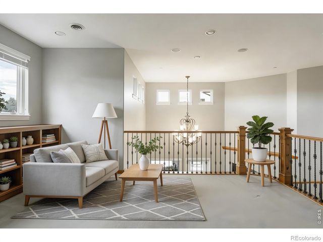 8712 Portico Lane, Longmont, CO 80503