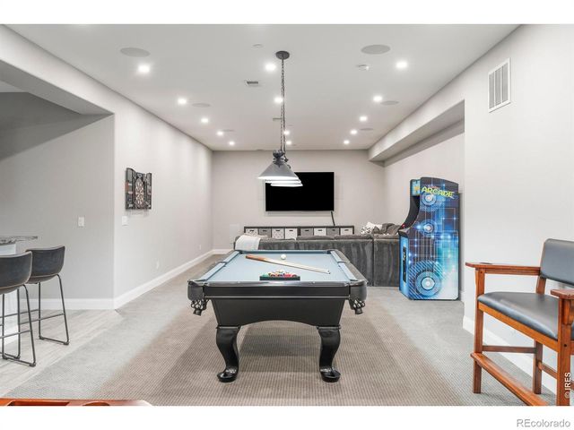 8712 Portico Lane, Longmont, CO 80503