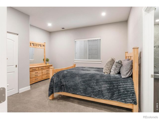 8712 Portico Lane, Longmont, CO 80503