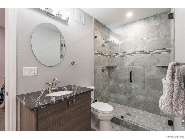 8712 Portico Lane, Longmont, CO 80503