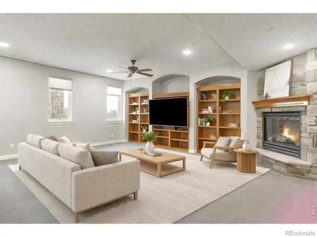 8712 Portico Lane, Longmont, CO 80503