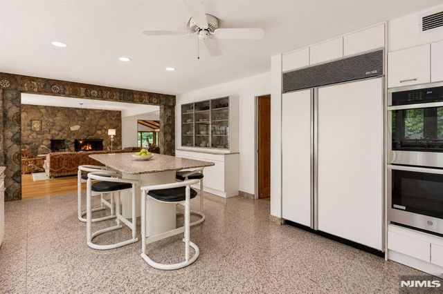 34 Cambridge Way, Alpine, NJ 07620