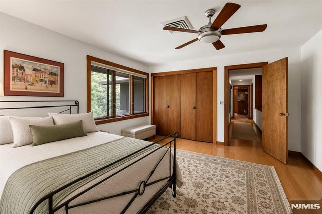34 Cambridge Way, Alpine, NJ 07620