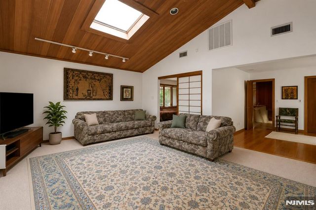 34 Cambridge Way, Alpine, NJ 07620