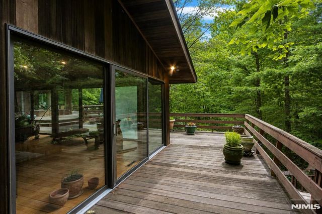 34 Cambridge Way, Alpine, NJ 07620