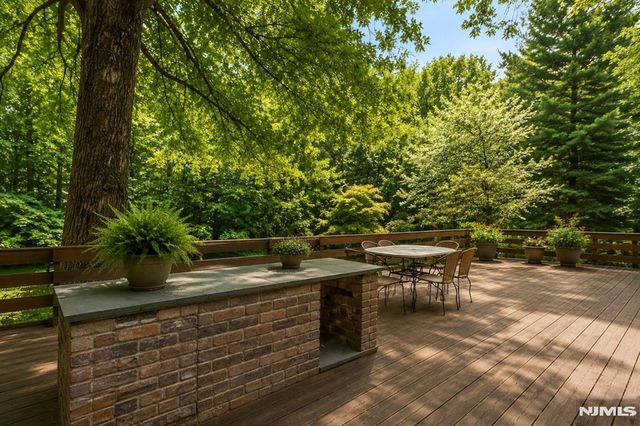 34 Cambridge Way, Alpine, NJ 07620
