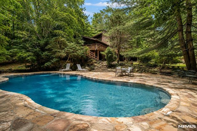 34 Cambridge Way, Alpine, NJ 07620