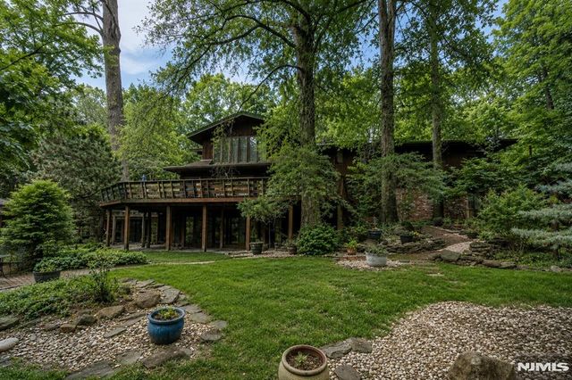 34 Cambridge Way, Alpine, NJ 07620
