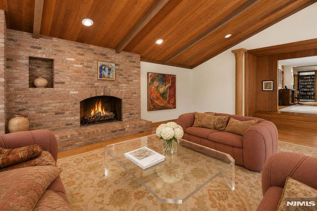34 Cambridge Way, Alpine, NJ 07620