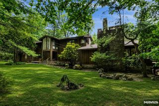 34 Cambridge Way, Alpine, NJ 07620