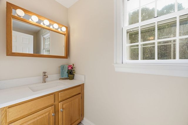 23 Piccadilly Way, Westborough, MA 01581