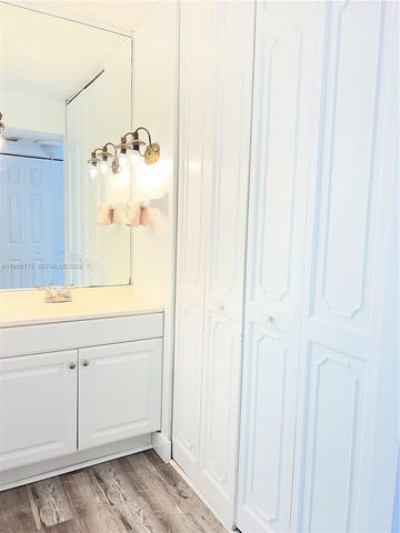 3690 Inverrary Dr 1K, Lauderhill, FL 33319