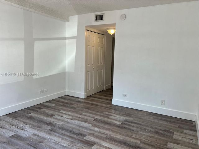 3690 Inverrary Dr 1K, Lauderhill, FL 33319