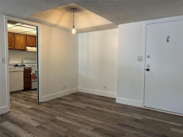 3690 Inverrary Dr 1K, Lauderhill, FL 33319