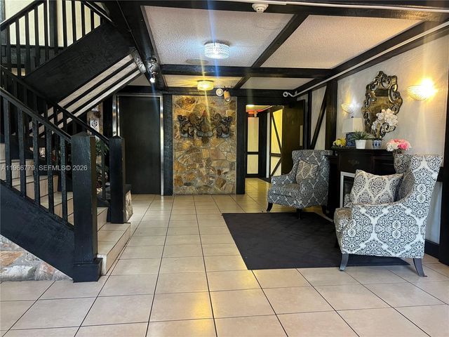 3690 Inverrary Dr 1K, Lauderhill, FL 33319