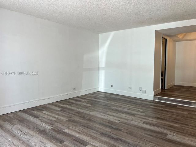 3690 Inverrary Dr 1K, Lauderhill, FL 33319