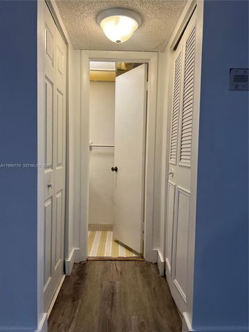 3690 Inverrary Dr 1K, Lauderhill, FL 33319