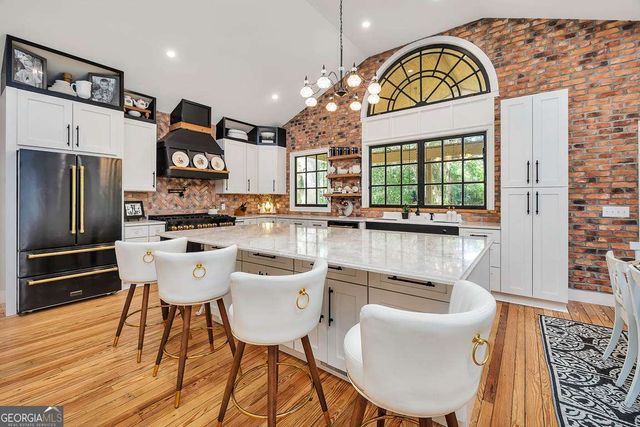 106 Draughons Drive, St. Simons, GA 31522