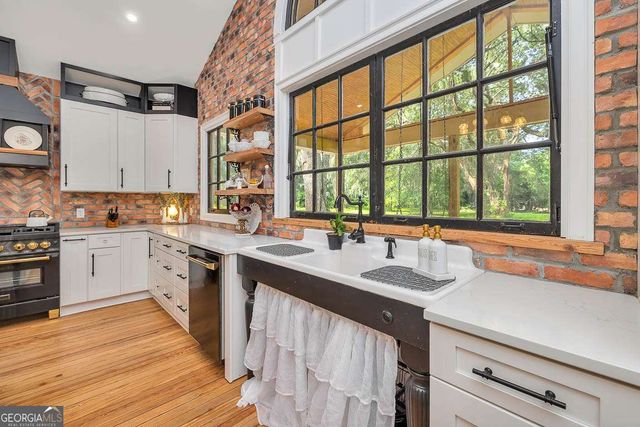 106 Draughons Drive, St. Simons, GA 31522