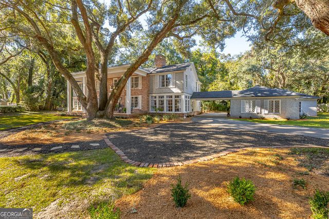 106 Draughons Drive, St. Simons, GA 31522