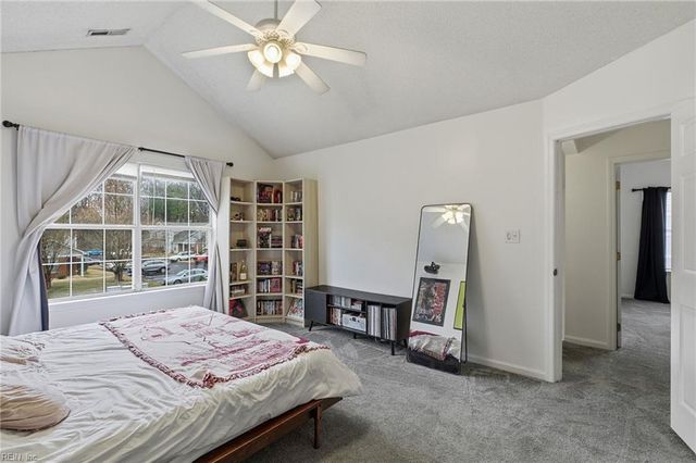 826 Miller Creek LN, Newport News, VA 23603