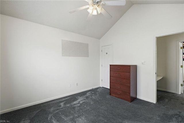 826 Miller Creek LN, Newport News, VA 23603