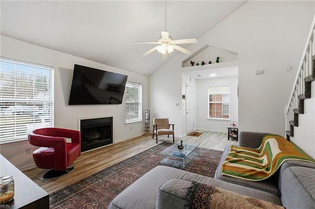 826 Miller Creek LN, Newport News, VA 23603