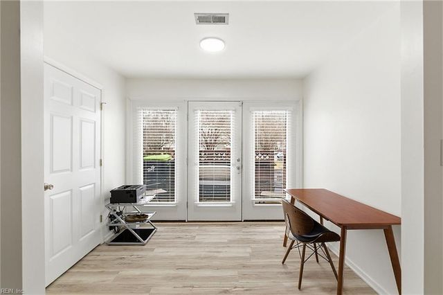 826 Miller Creek LN, Newport News, VA 23603