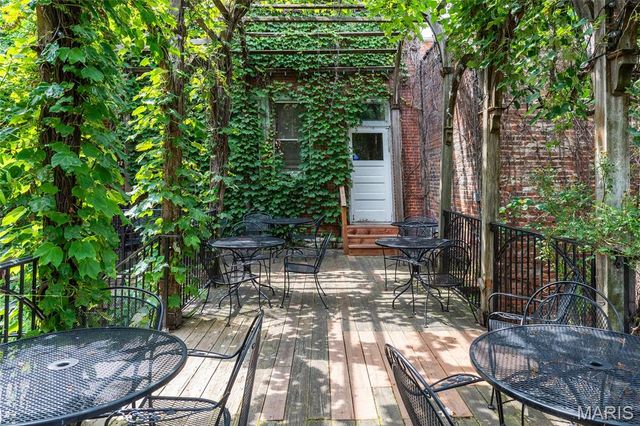 1808 S 9th Street, St Louis, MO 63104