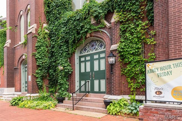 1808 S 9th Street, St Louis, MO 63104
