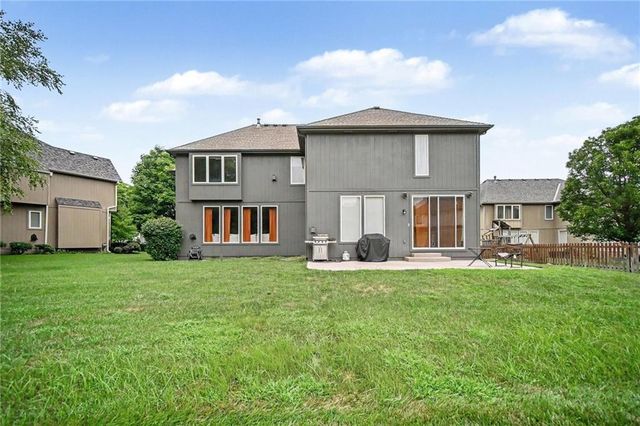 5605 NE Misty Meadow Place, Lee's Summit, MO 64064