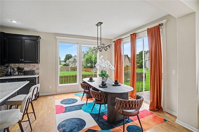 5605 NE Misty Meadow Place, Lee's Summit, MO 64064