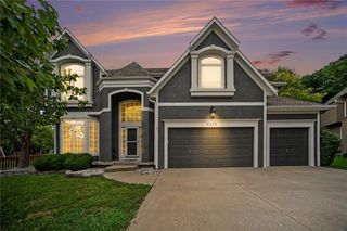 5605 NE Misty Meadow Place, Lee's Summit, MO 64064