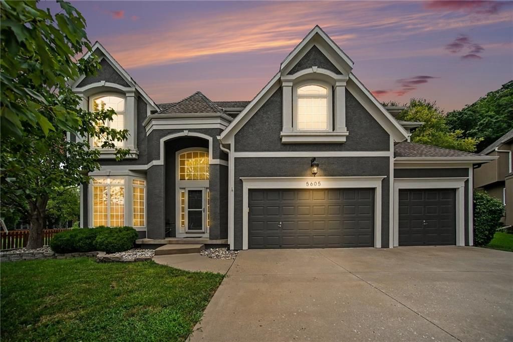5605 NE Misty Meadow Place, Lee's Summit, MO 64064