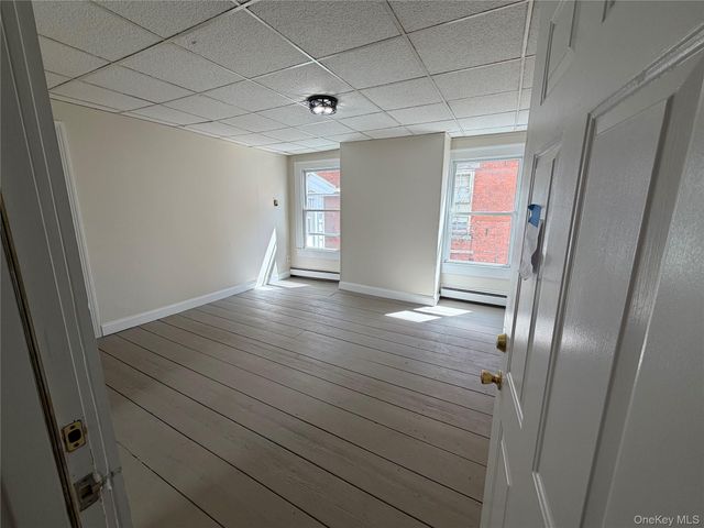 29 Delano Street 2, Poughkeepsie, NY 12601