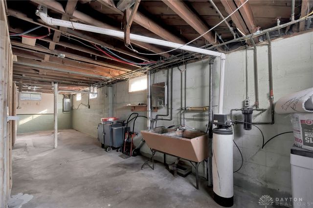 56 Skokiaan Drive, Franklin, OH 45005