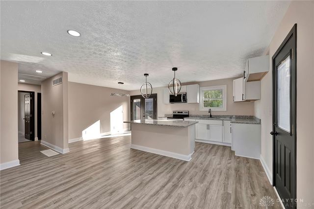 56 Skokiaan Drive, Franklin, OH 45005