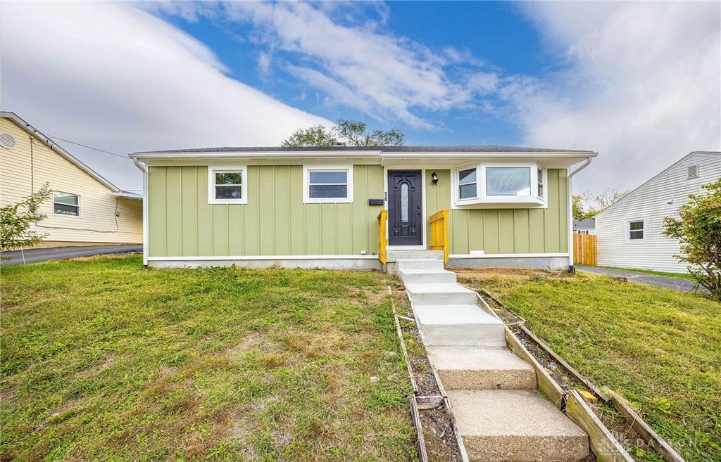 56 Skokiaan Drive, Franklin, OH 45005