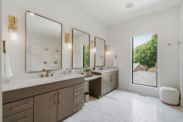 710 Bresslyn Rd, Nashville, TN 37205