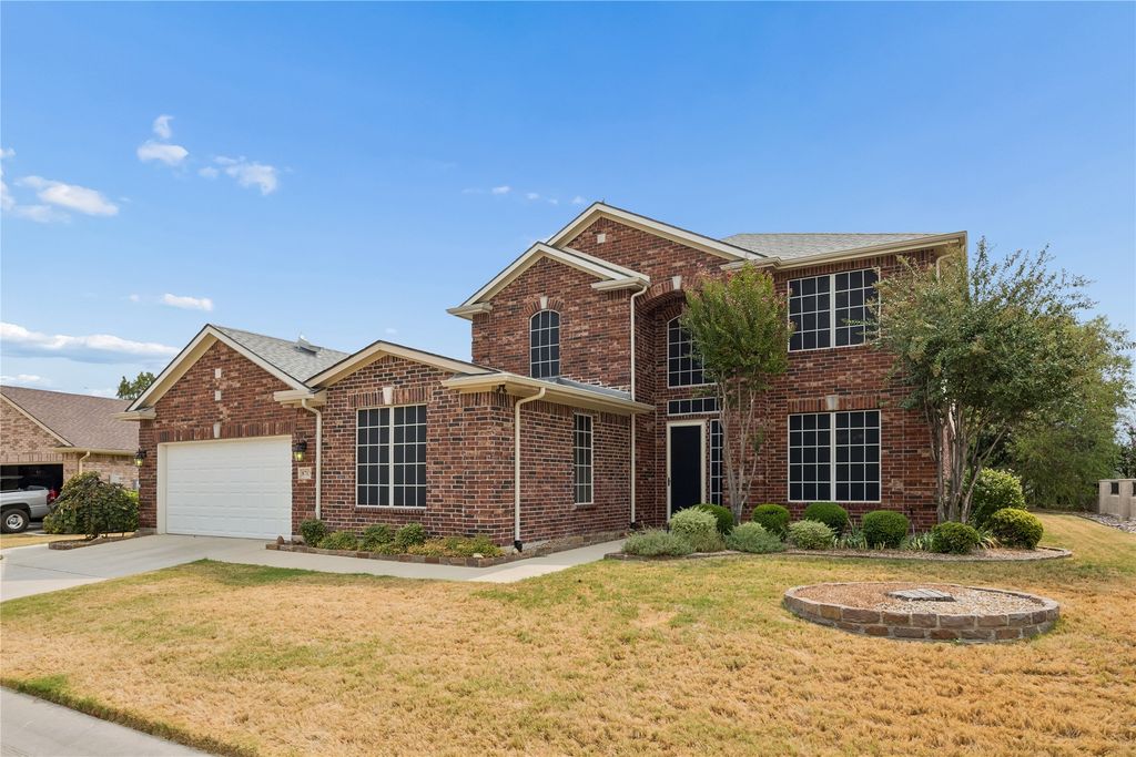 8713 Franklin Drive, Denton, TX 76207 — exterior