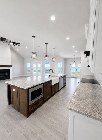 249 Caro Drive, West Tawakoni, TX 75474